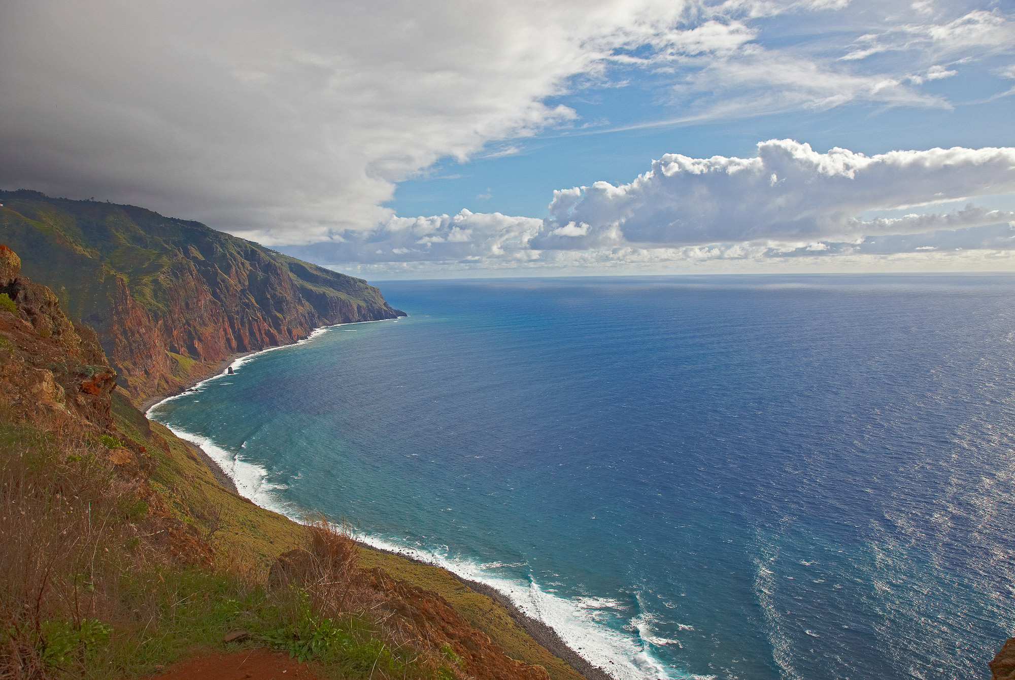 Madeira's typische Steilküste