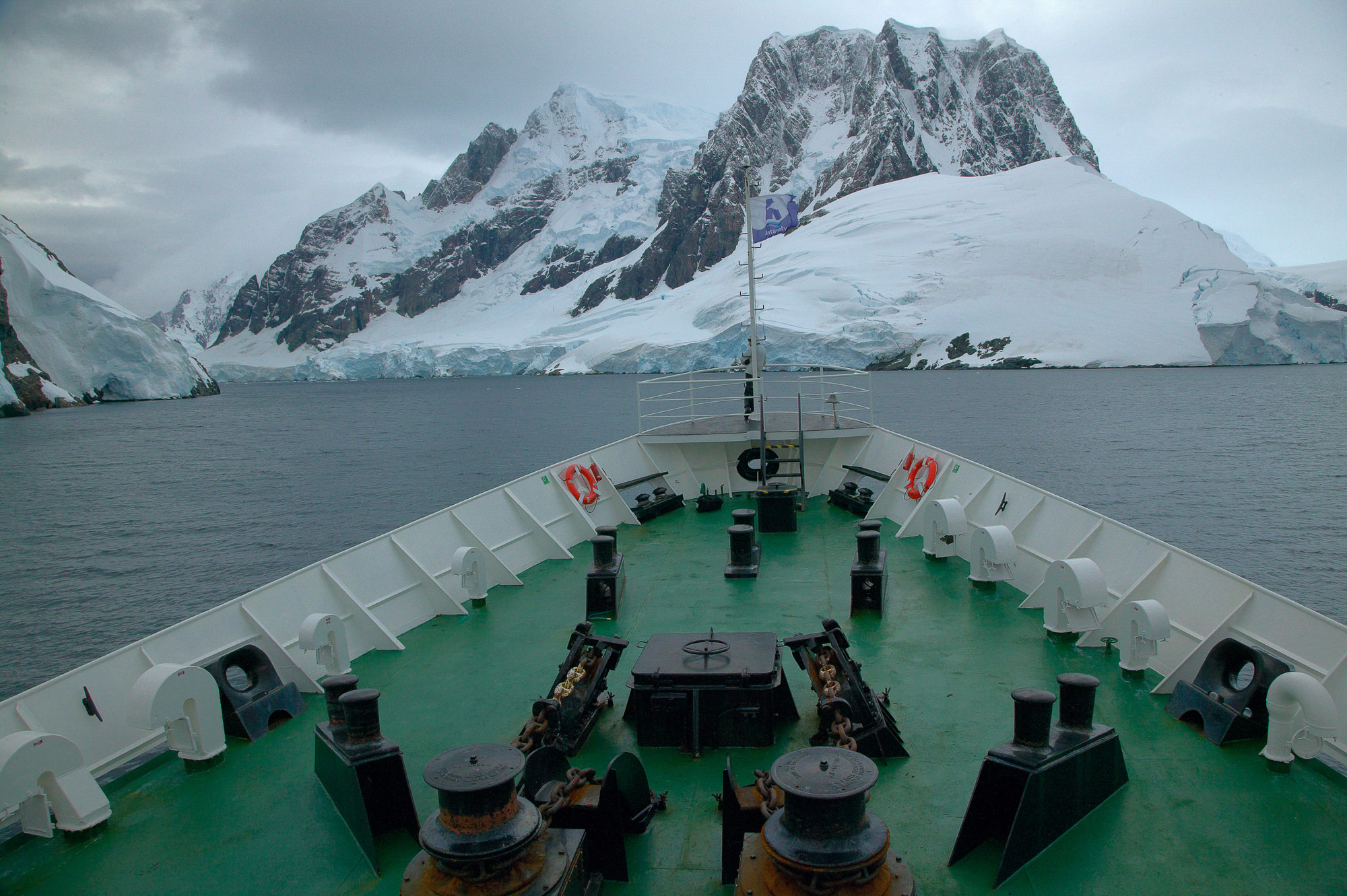 cruise in to the Lemair Channel